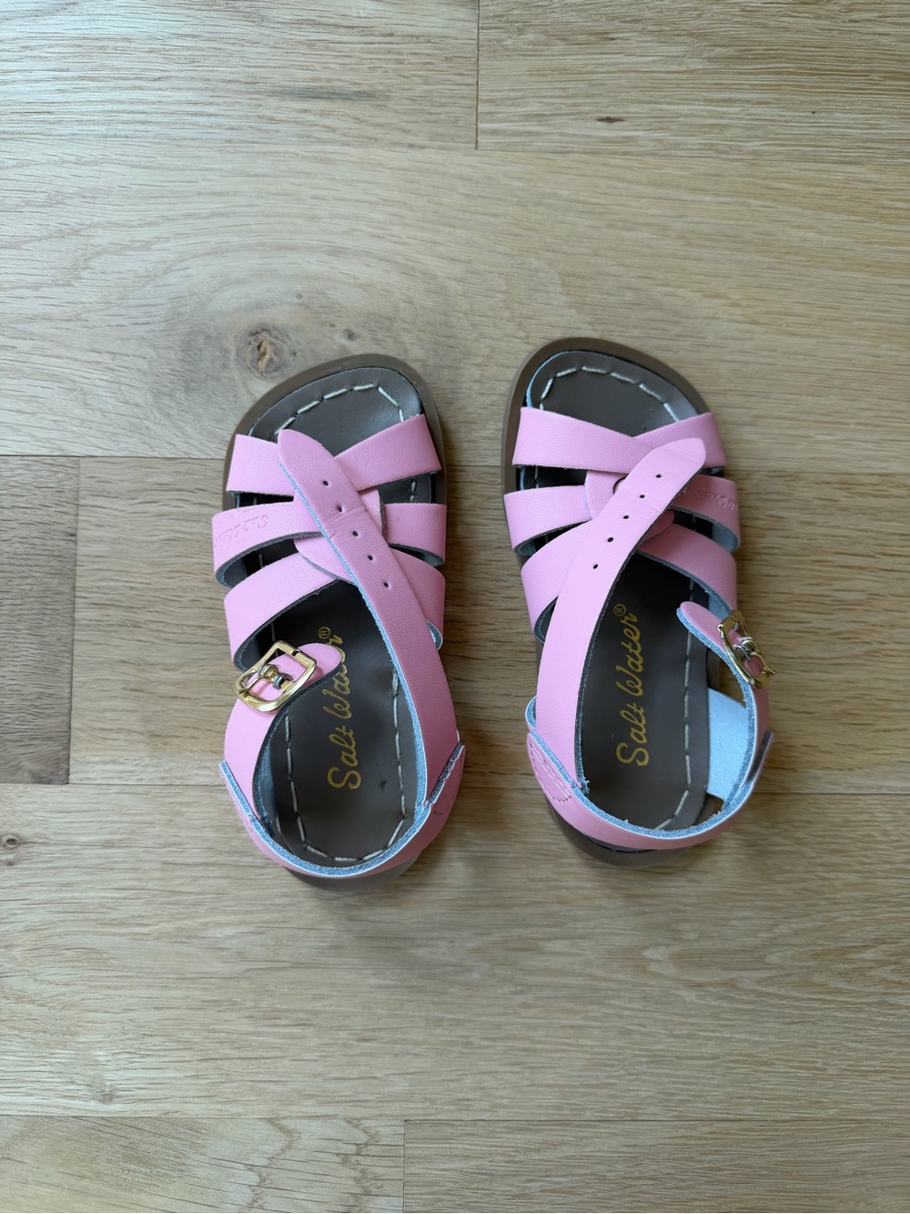Saltwater classic sandals